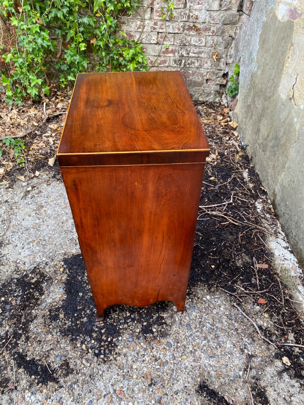 Antique Mahogany Bachelor’s Chest of Drawers  View IX