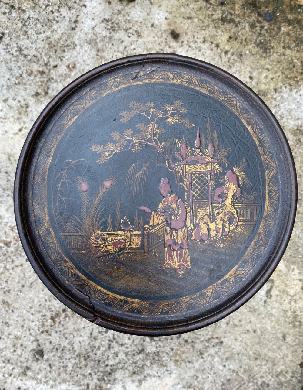 Chinoiserie tripod table View V