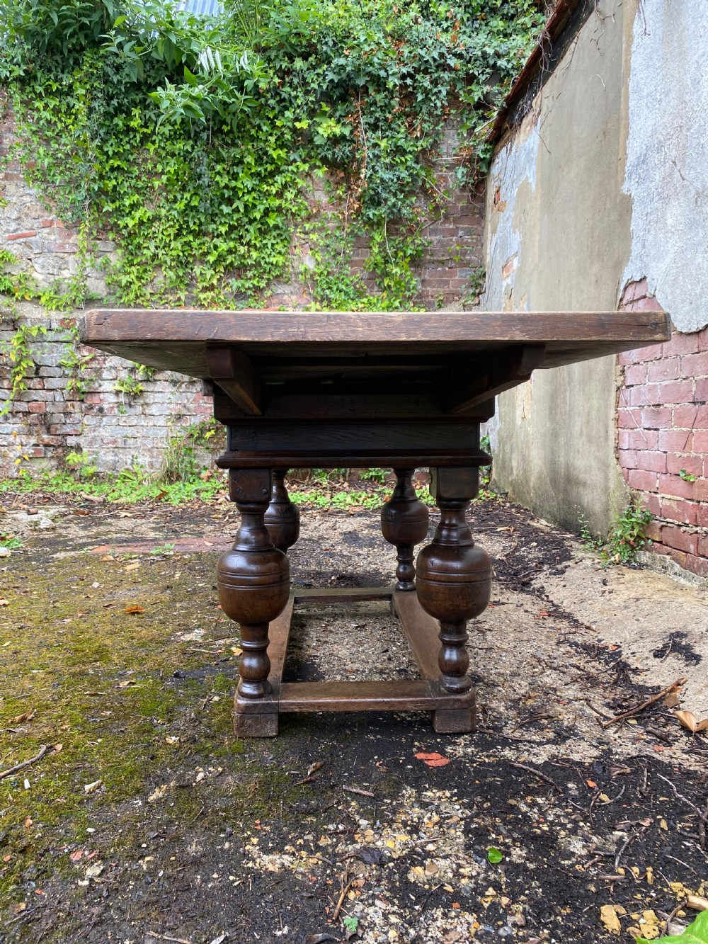 Antique Oak Draw Leaf Table View X
