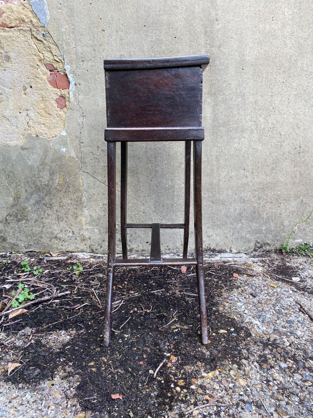 Early Oak Box Stand View VII