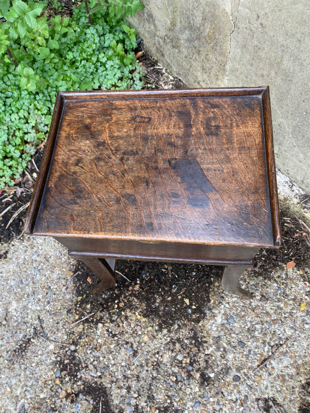 Early Oak Box Stand View XVII