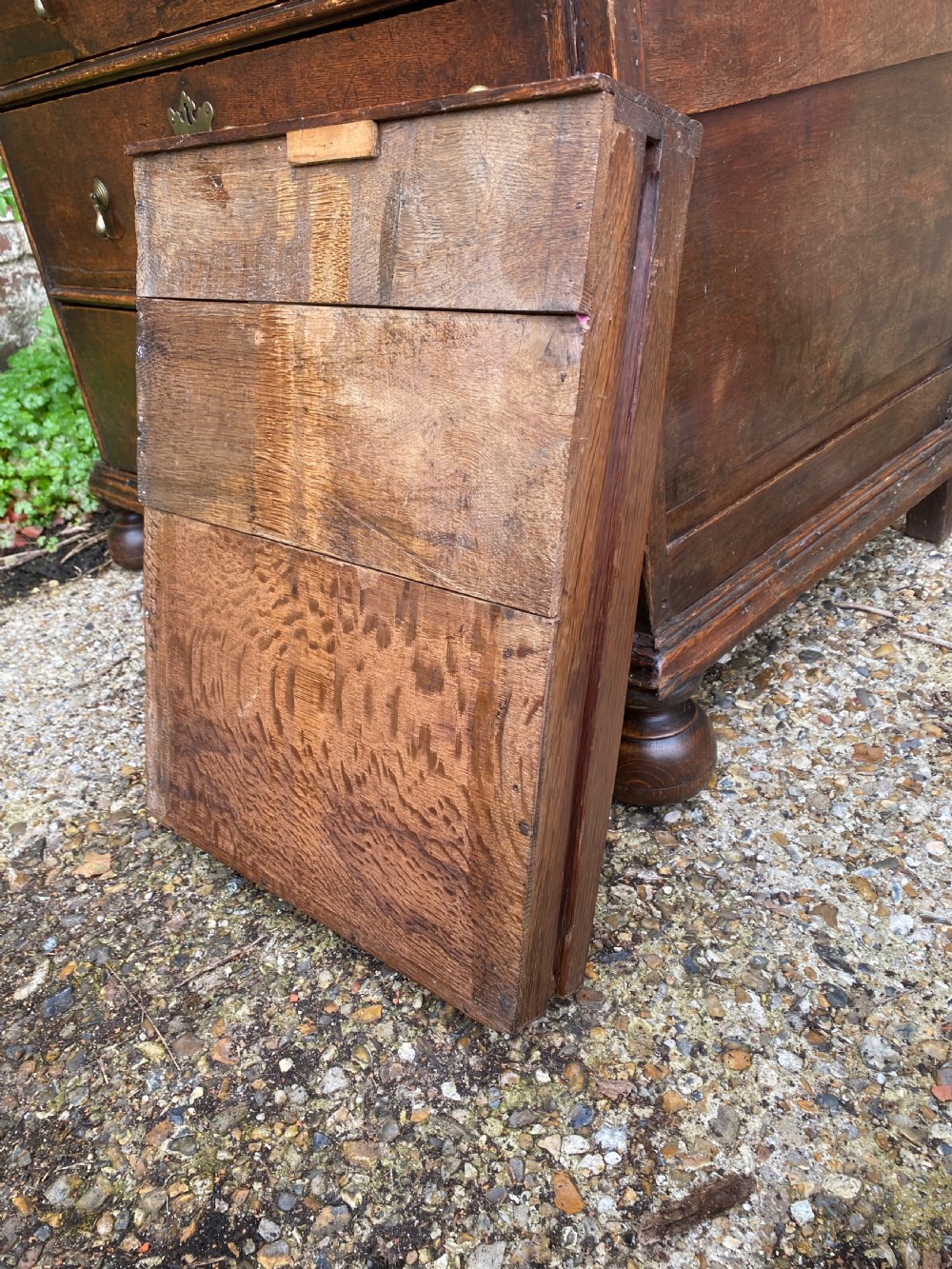 Early Oak Chest of Drawers  View X