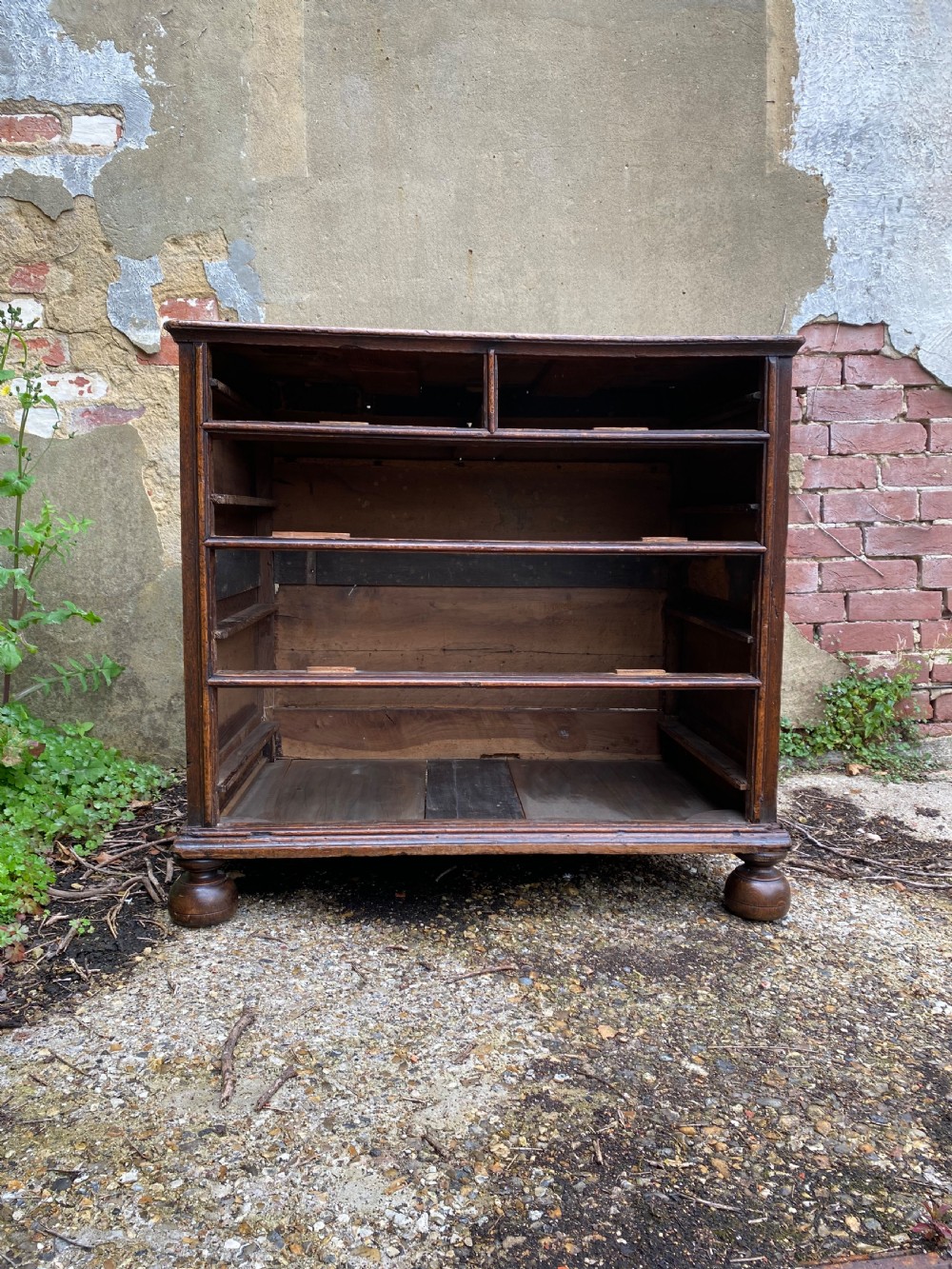 Early Oak Chest of Drawers  View XX
