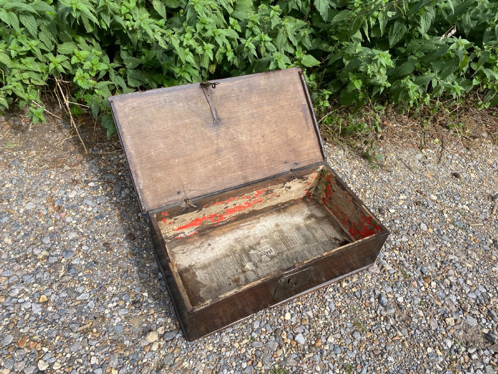 Early Oak Box View V