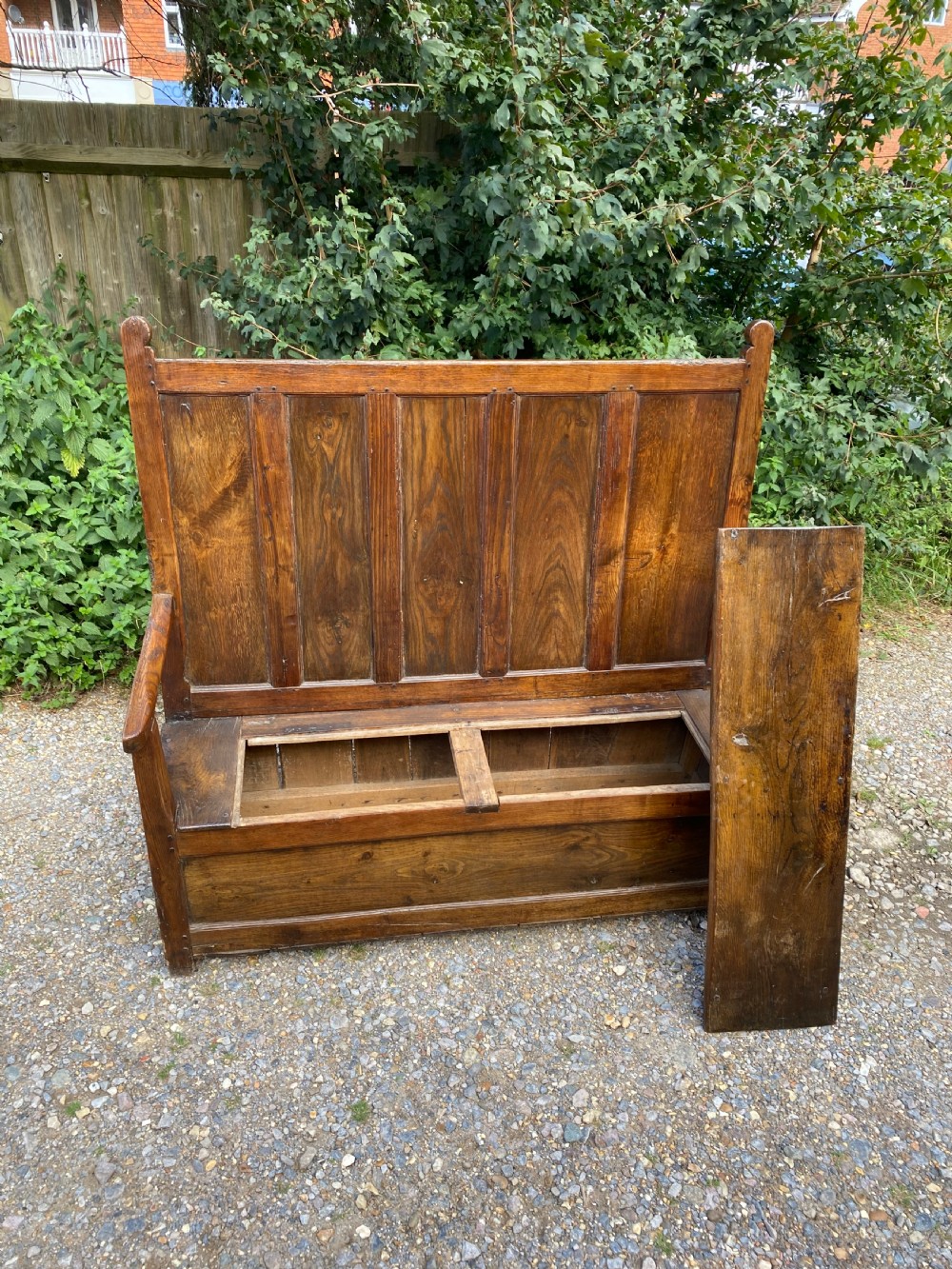 Antique Box Settle View XVI