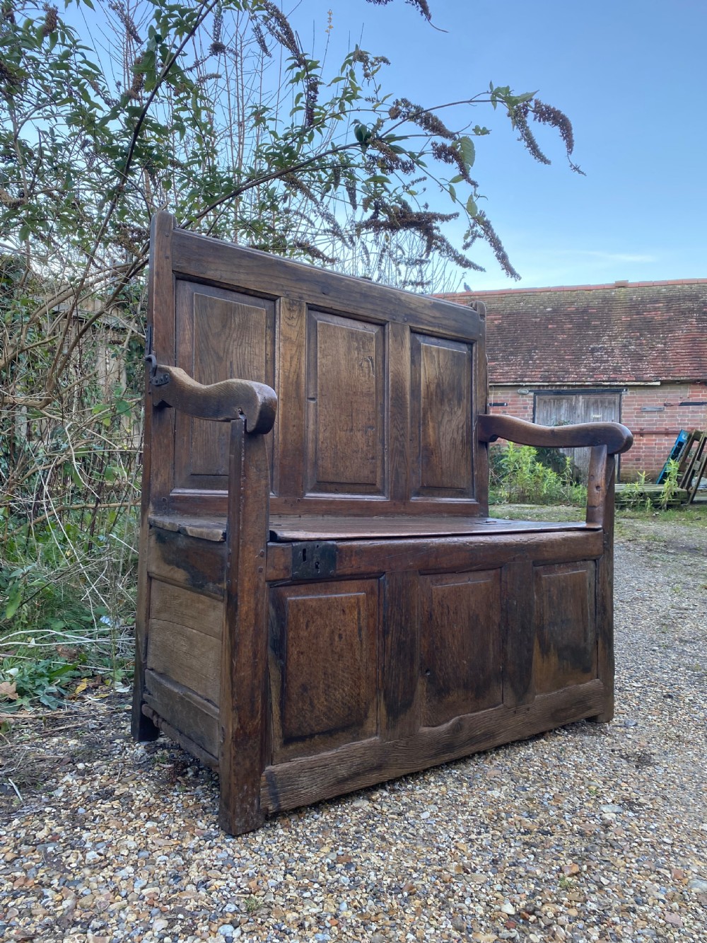 Early Oak Settle View II
