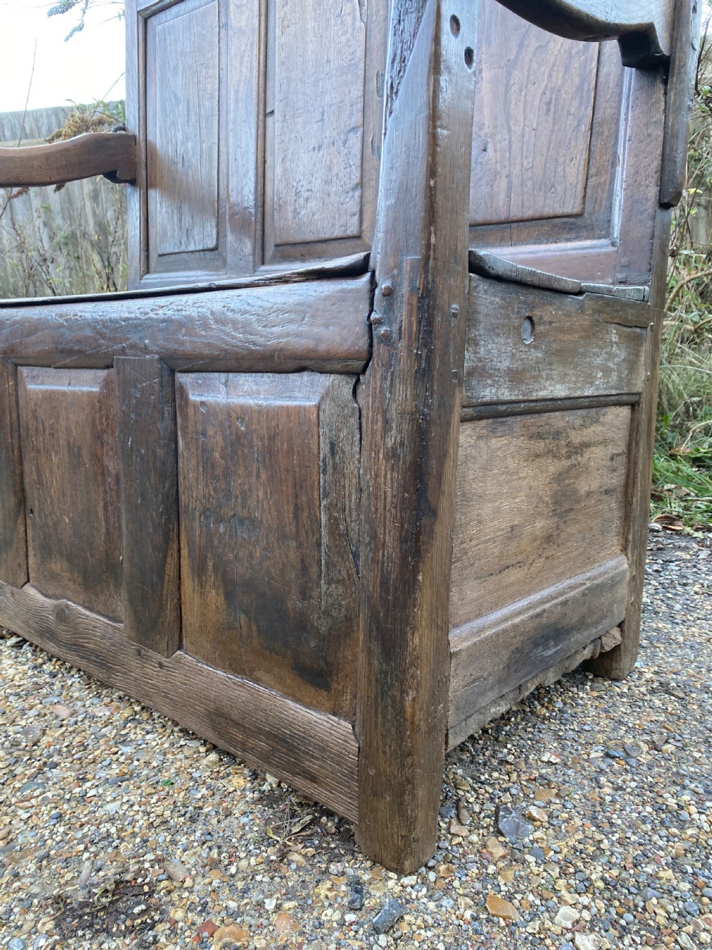 Early Oak Settle View VI
