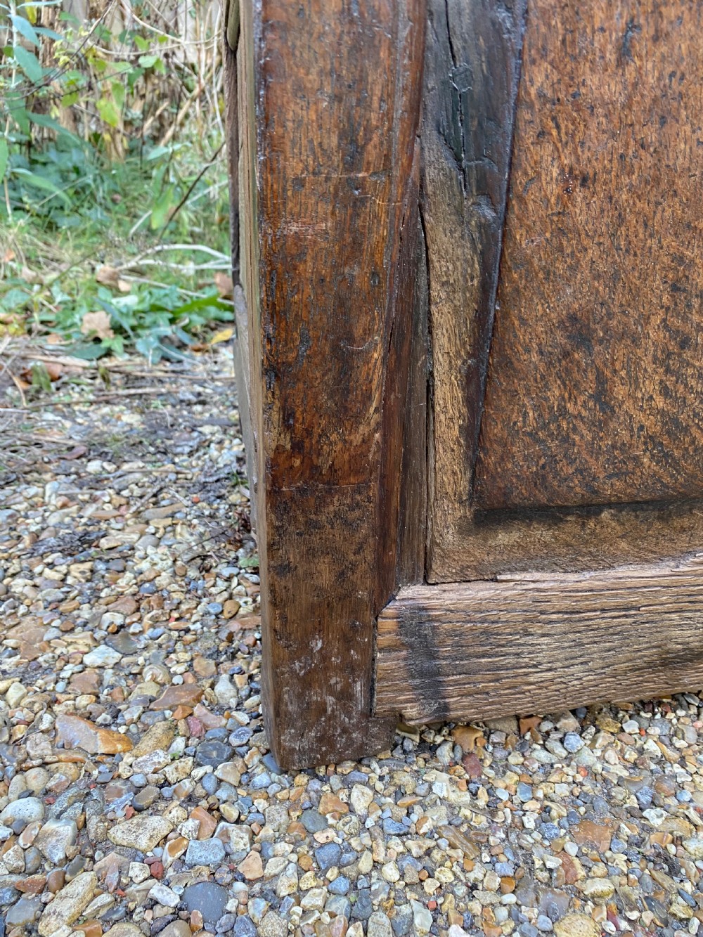 Early Oak Settle View VII