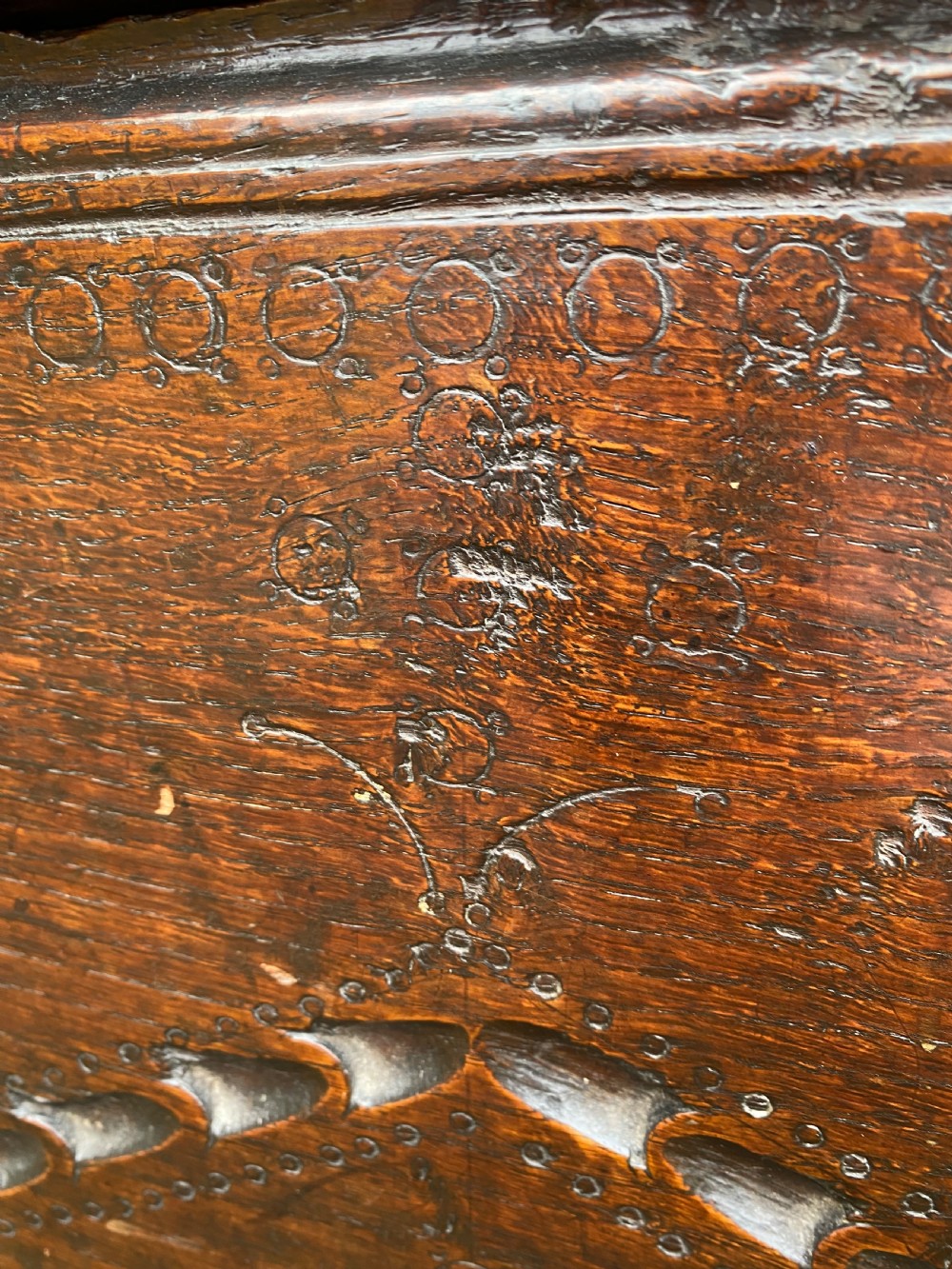 Early Oak Sword Chest View XVII