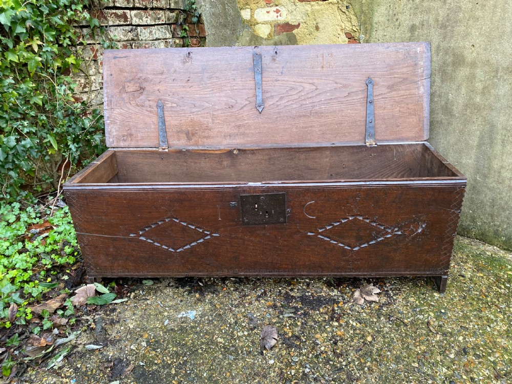 Early Oak Sword Chest View XX