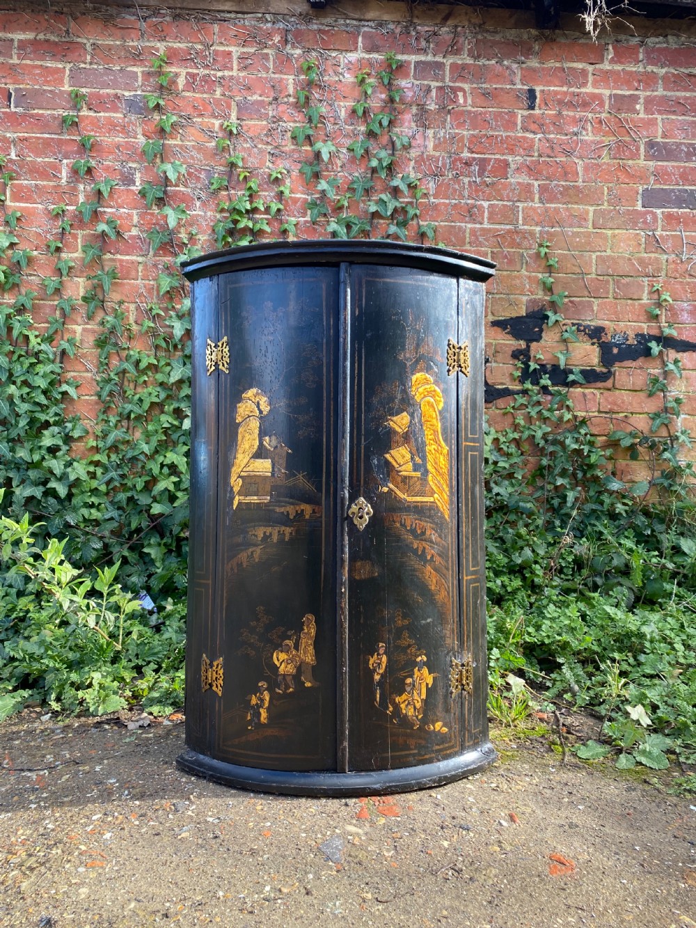 Georgian Chinoiserie Corner Cupboard 