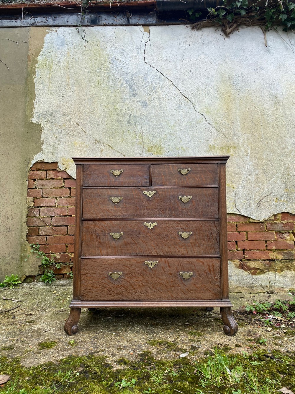 Early Oak Chest of Drawers 