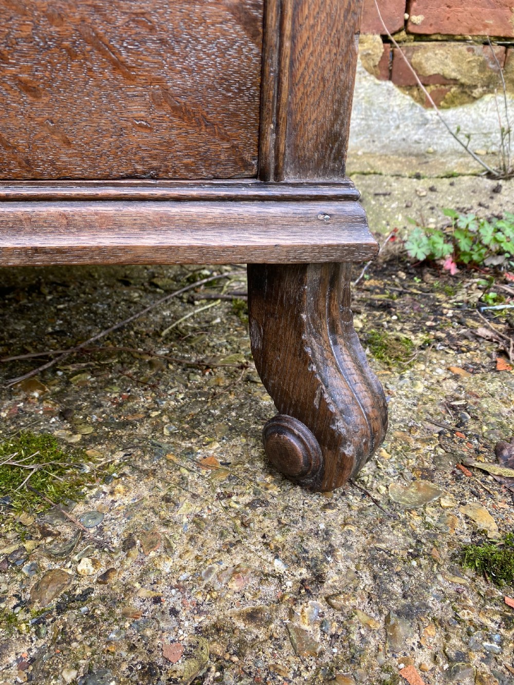 Early Oak Chest of Drawers  View IX