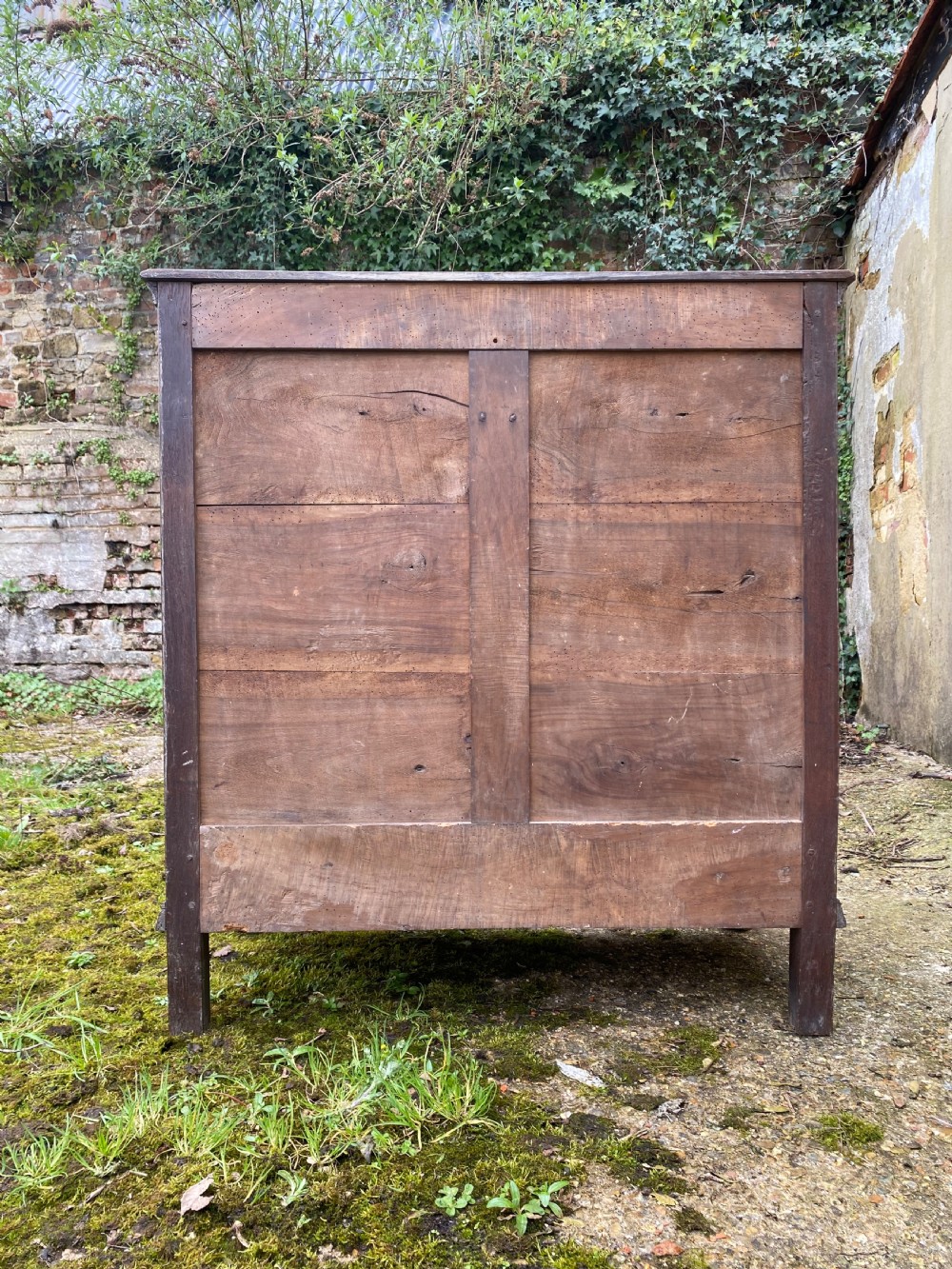 Early Oak Chest of Drawers  View XVI