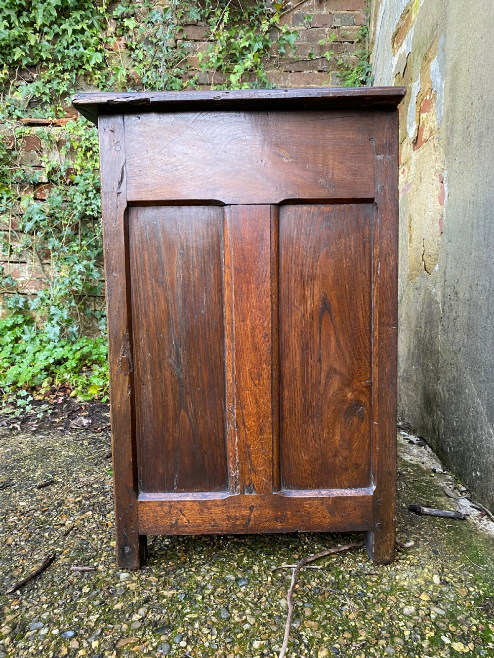 Antique Chest of Drawers View XIV
