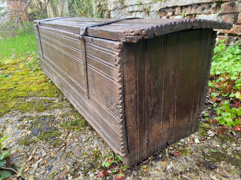 Very Early Oak Plank Coffer View XXV