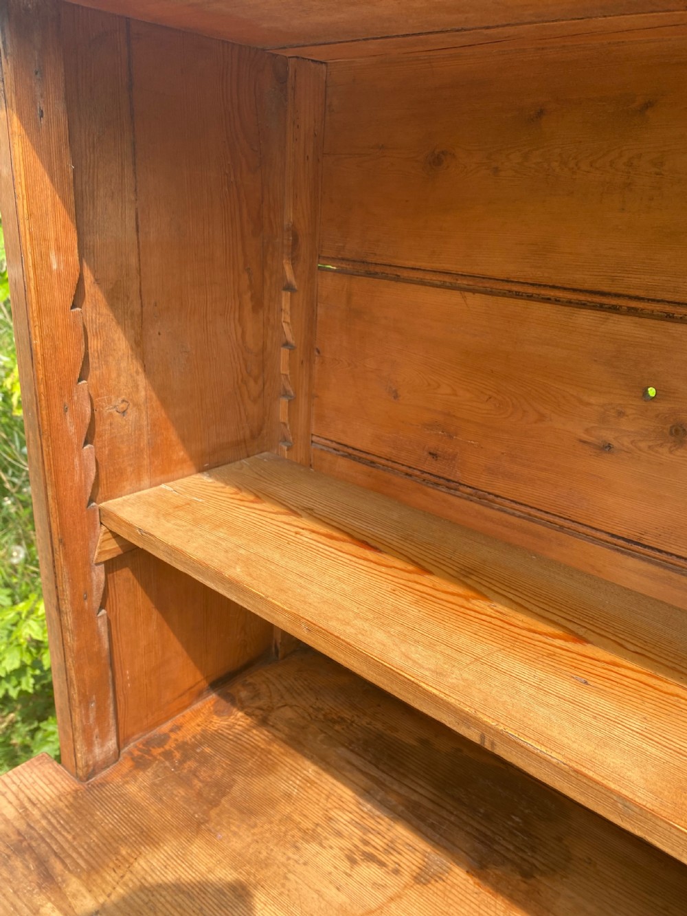 Antique Pine Dresser  View IX