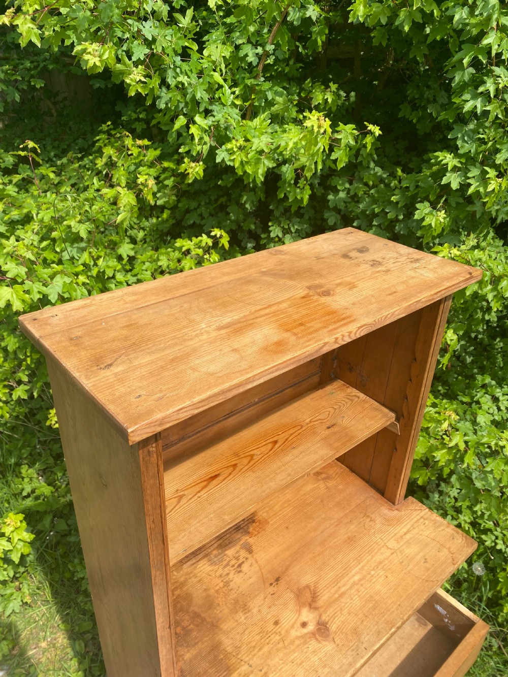 Antique Pine Dresser  View XV