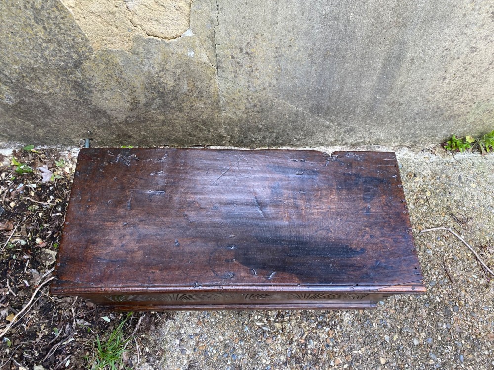 Small Early Oak Coffer View XVI