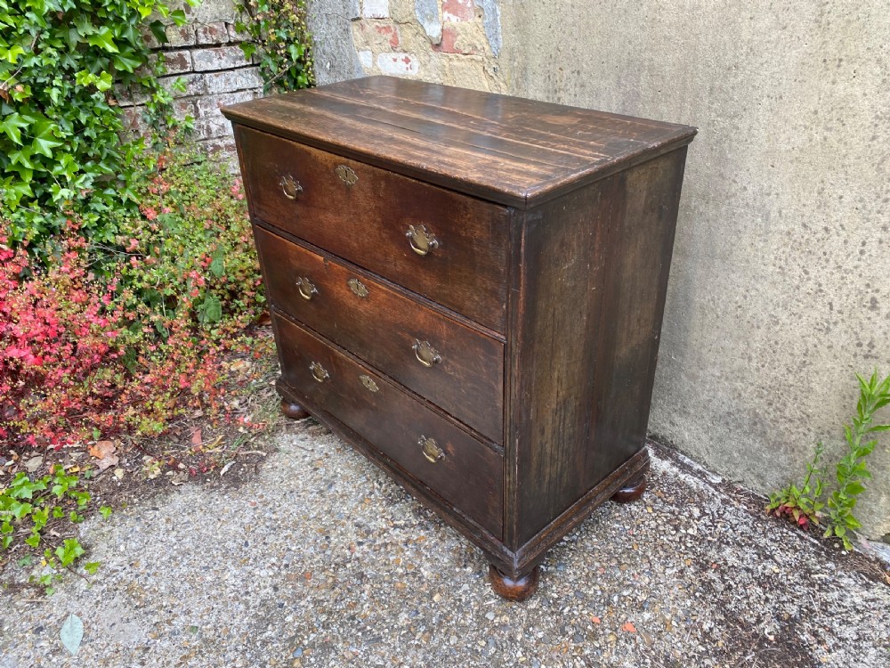 Early Oak Chest of Drawers  View VIII