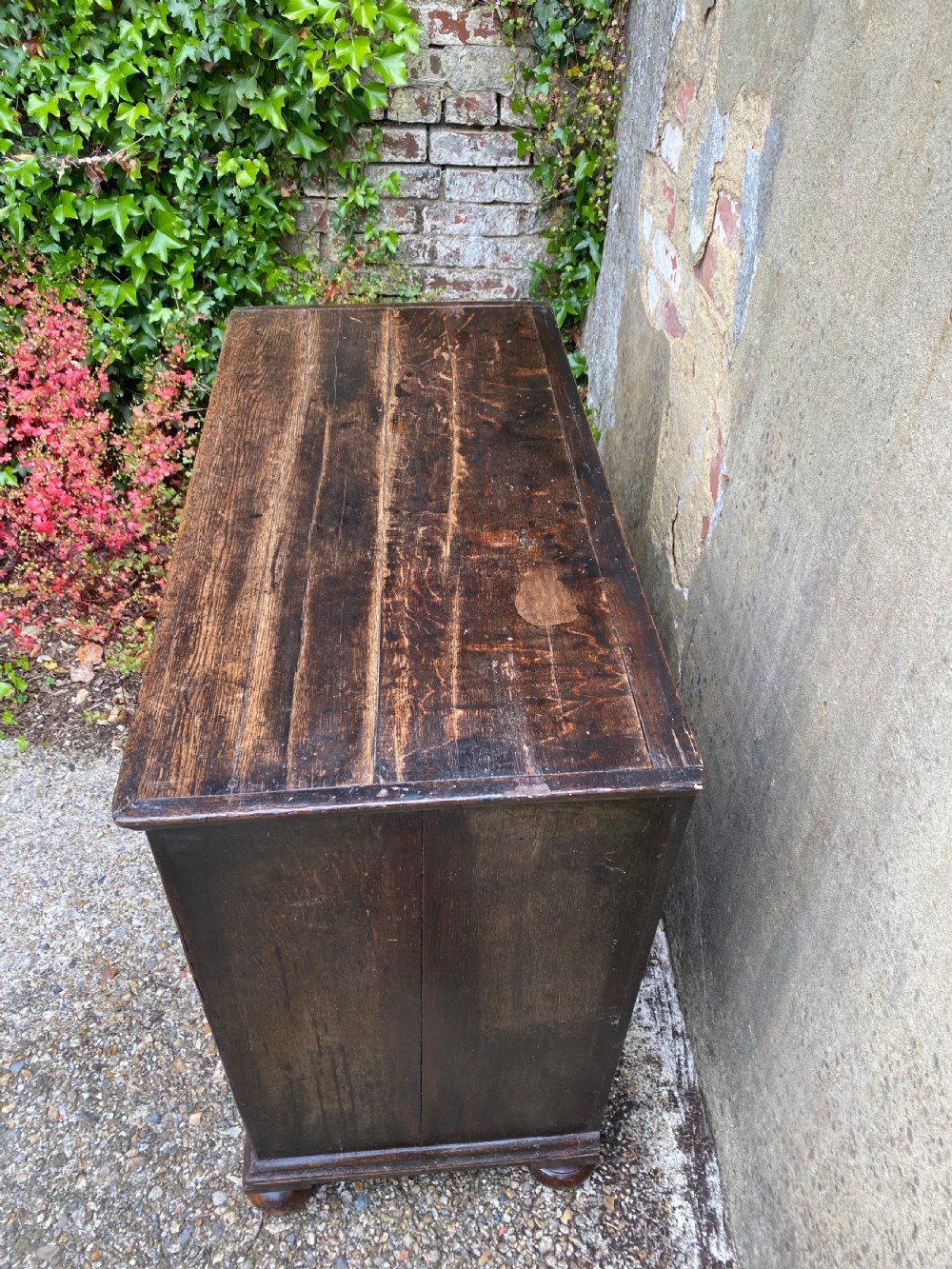 Early Oak Chest of Drawers  View X