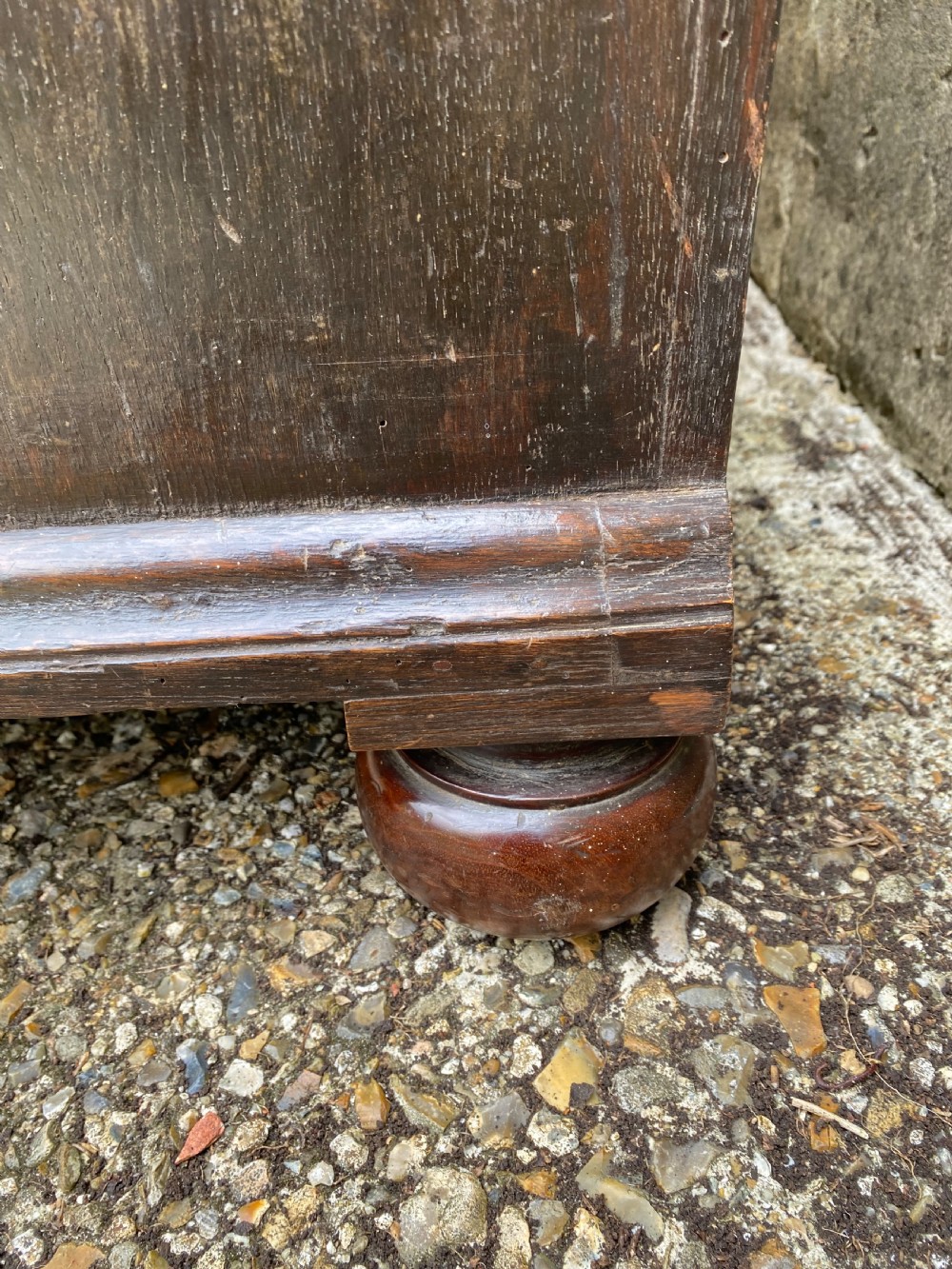 Early Oak Chest of Drawers  View XIII