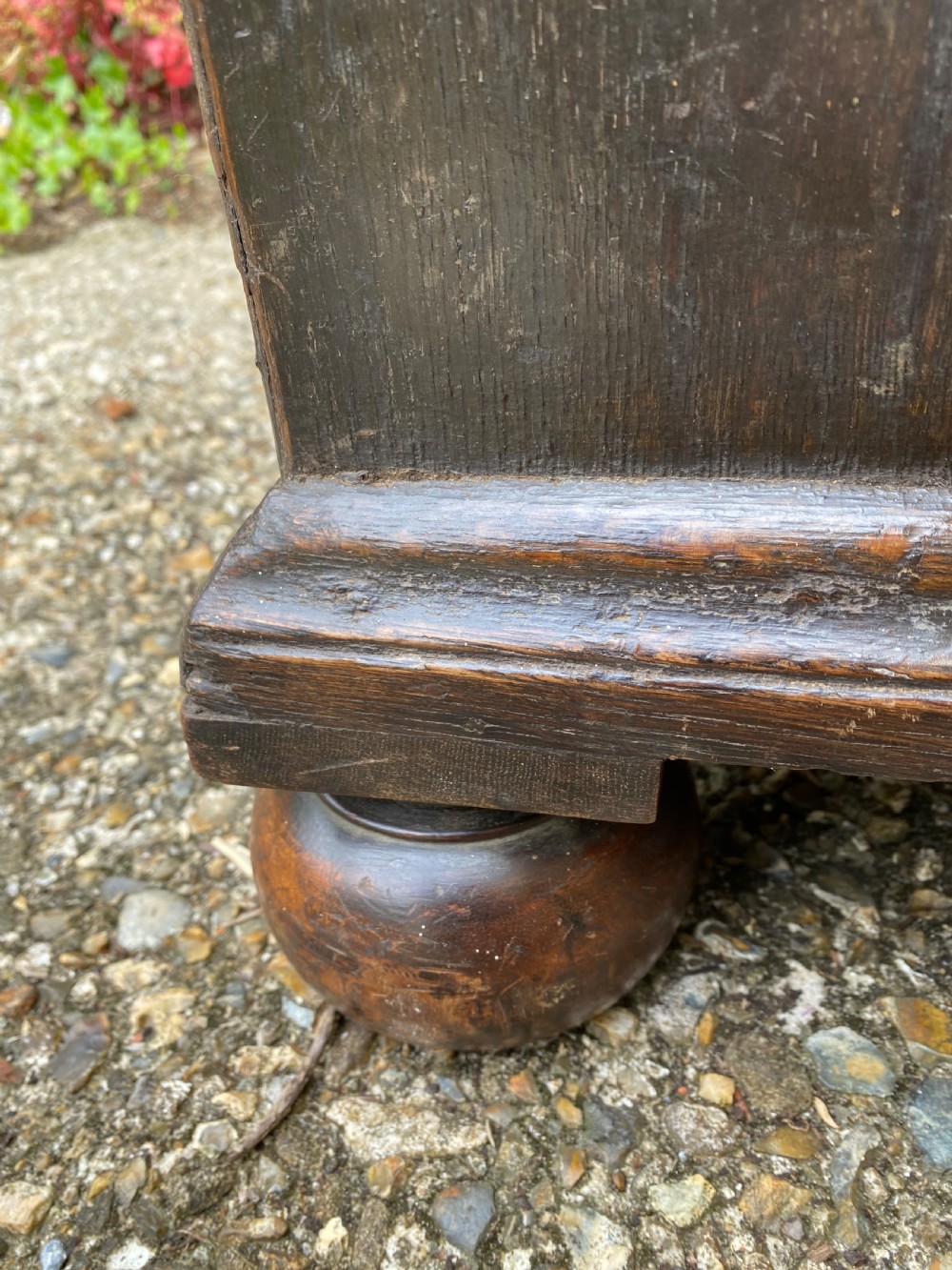 Early Oak Chest of Drawers  View XIV