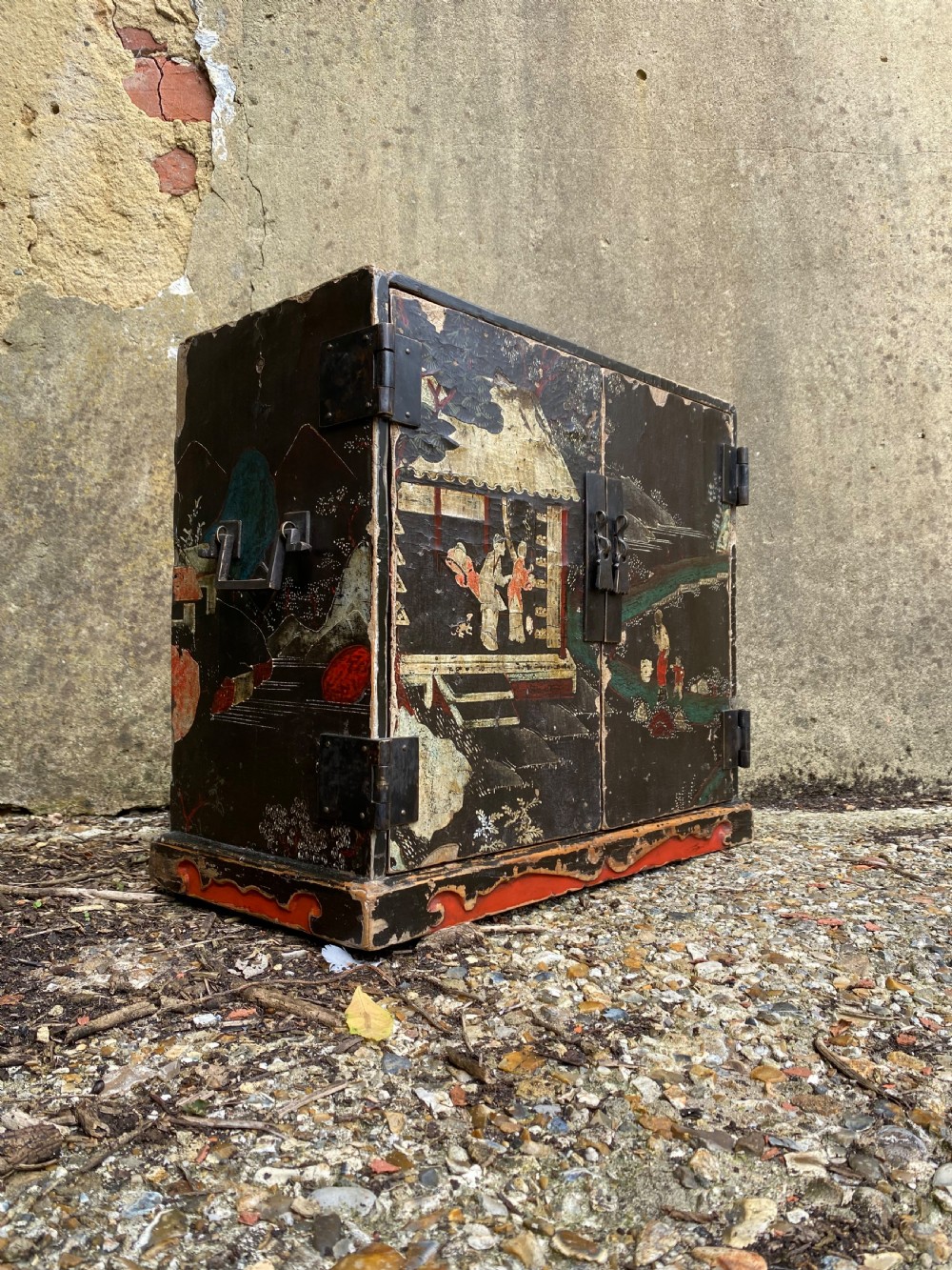 Antique Chinese Officials Table Cabinet 