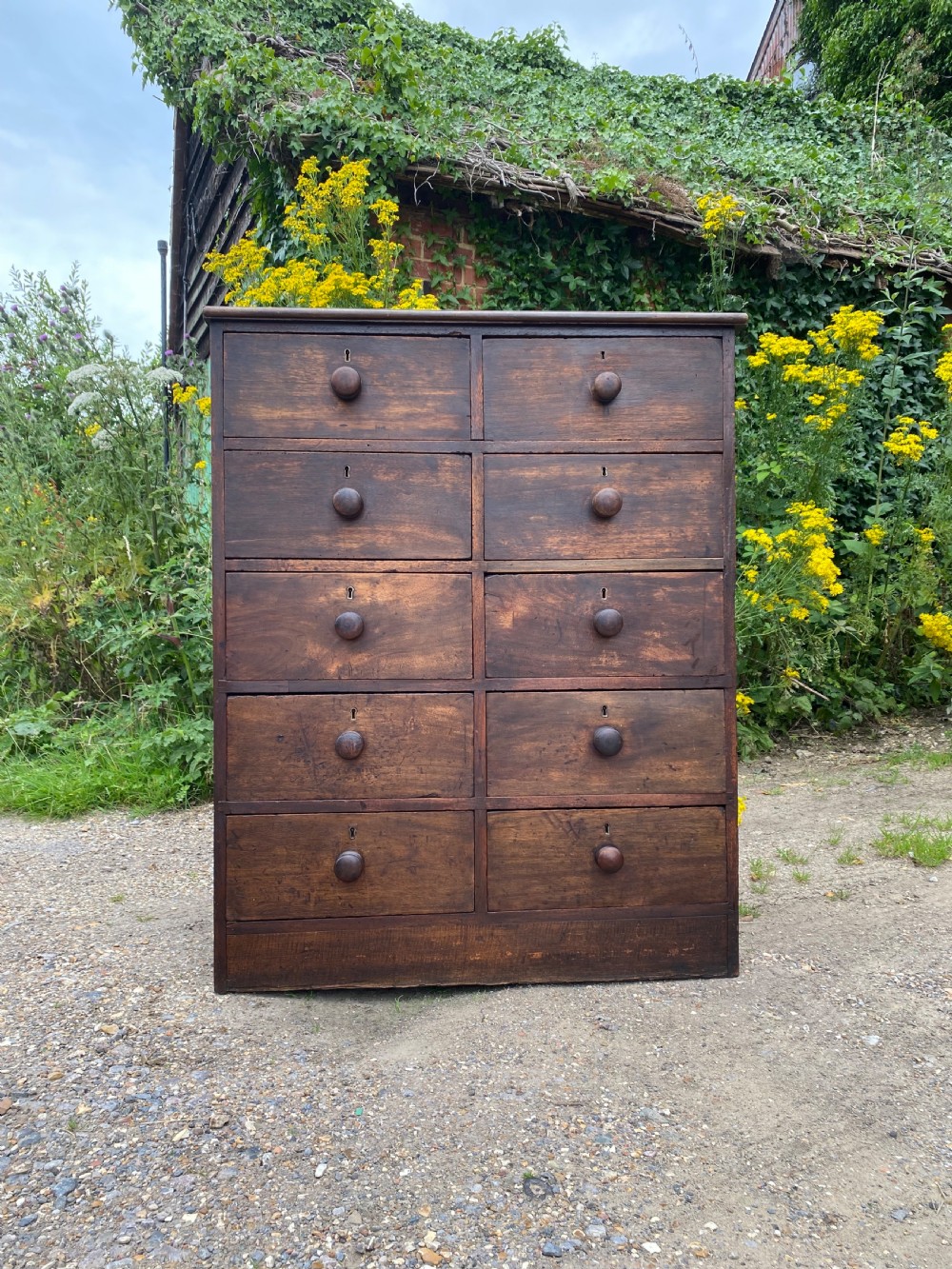 Antique Chest of Drawers 
