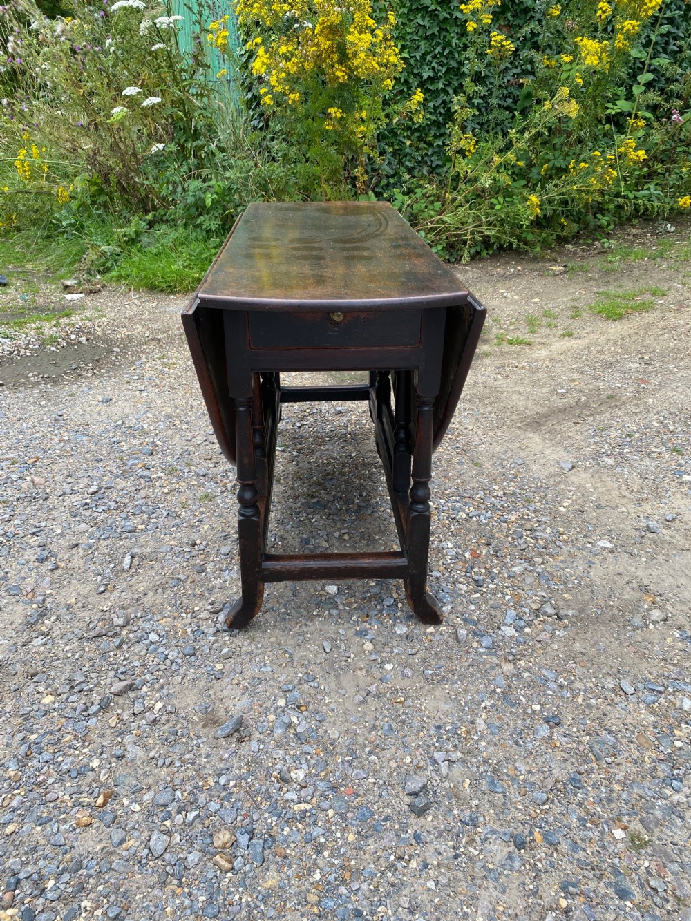 Large Early Oak Gateleg Table View X