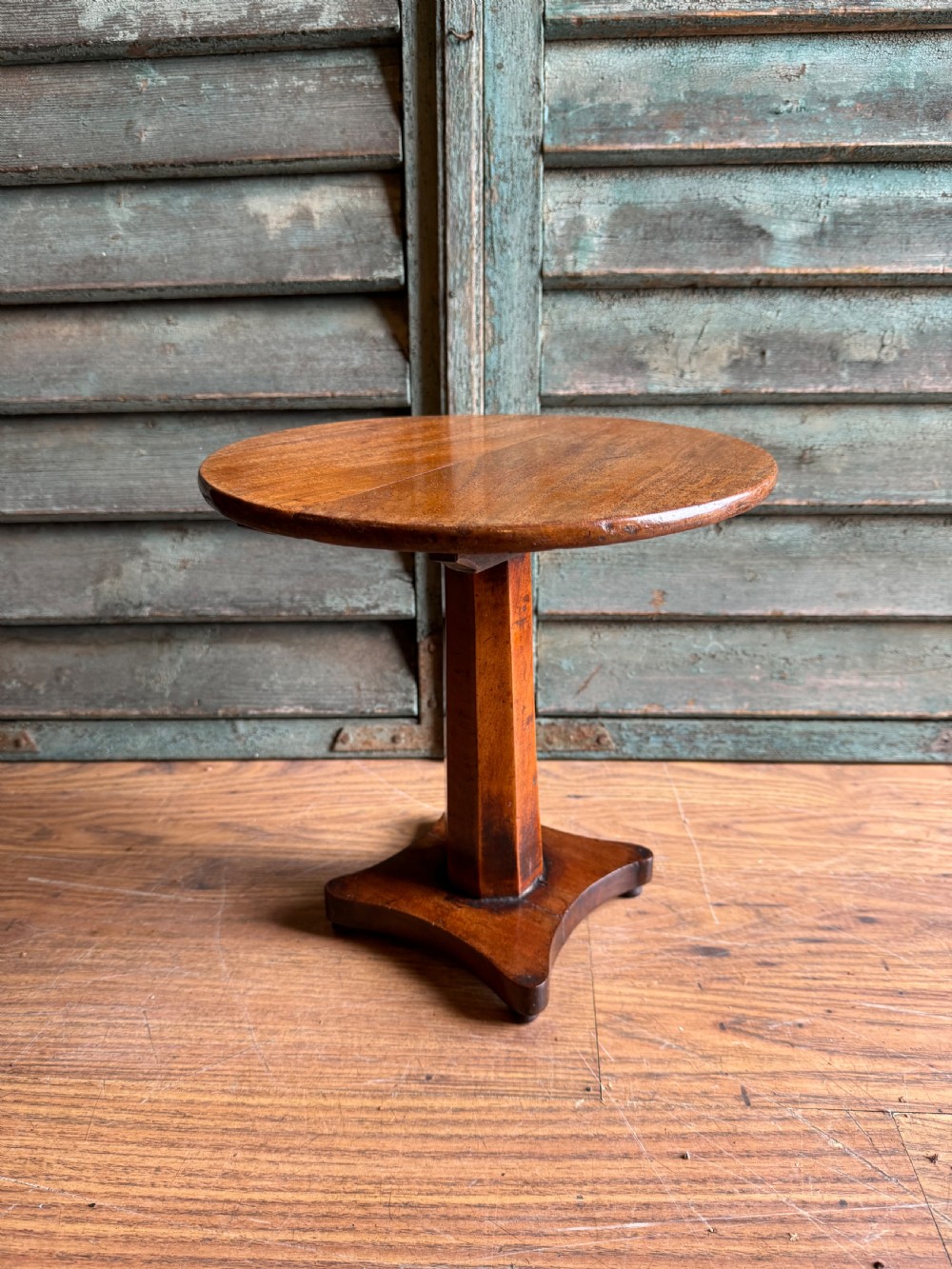 Apprentice Piece Table