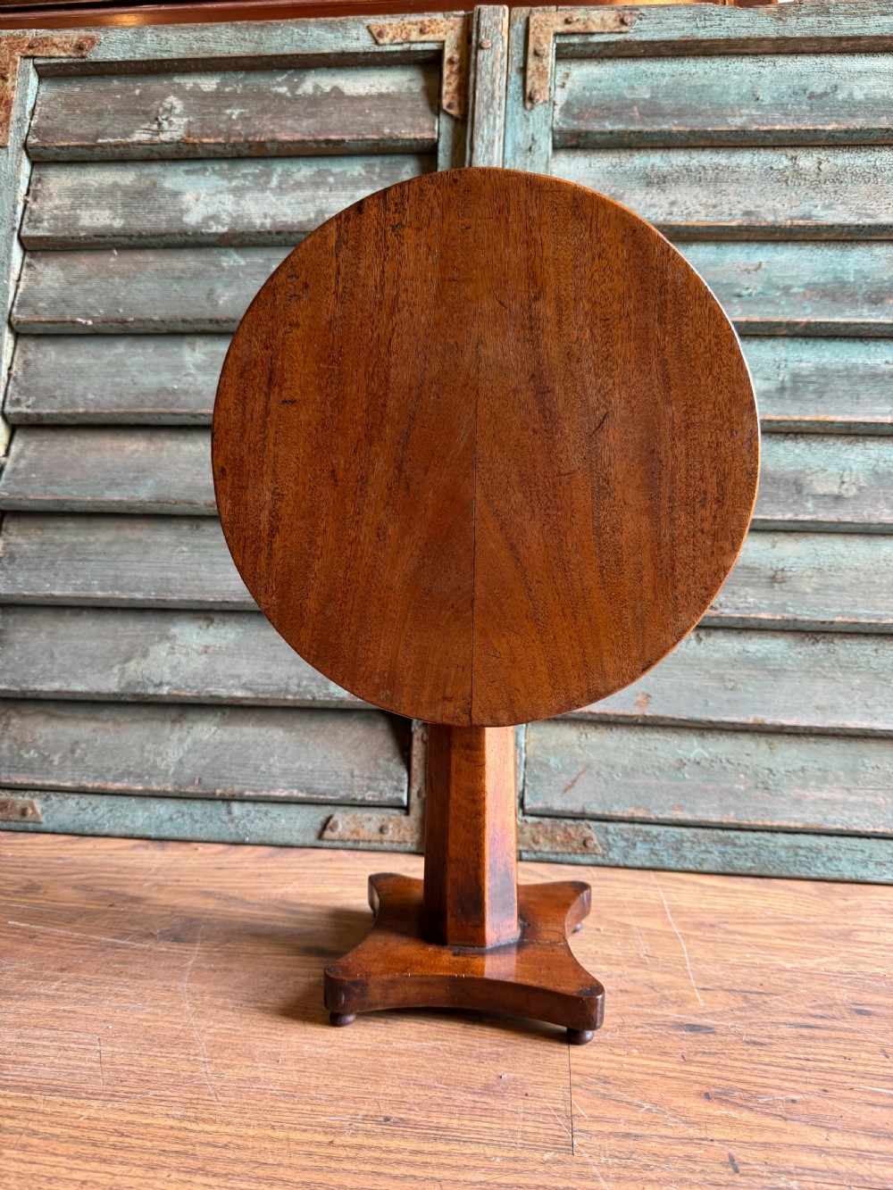 Apprentice Piece Table View II