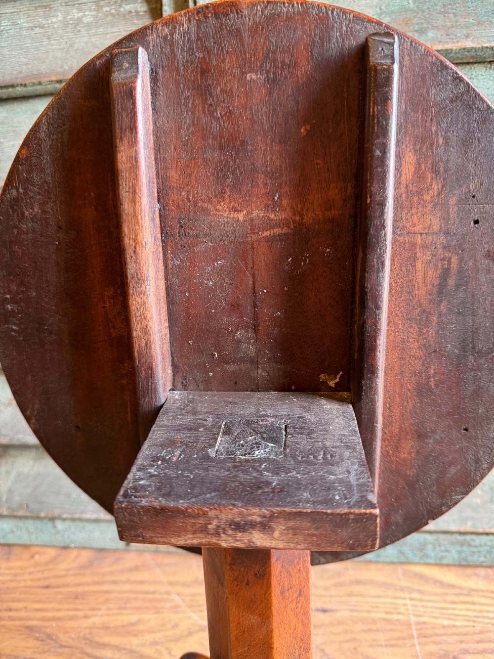 Apprentice Piece Table View XI