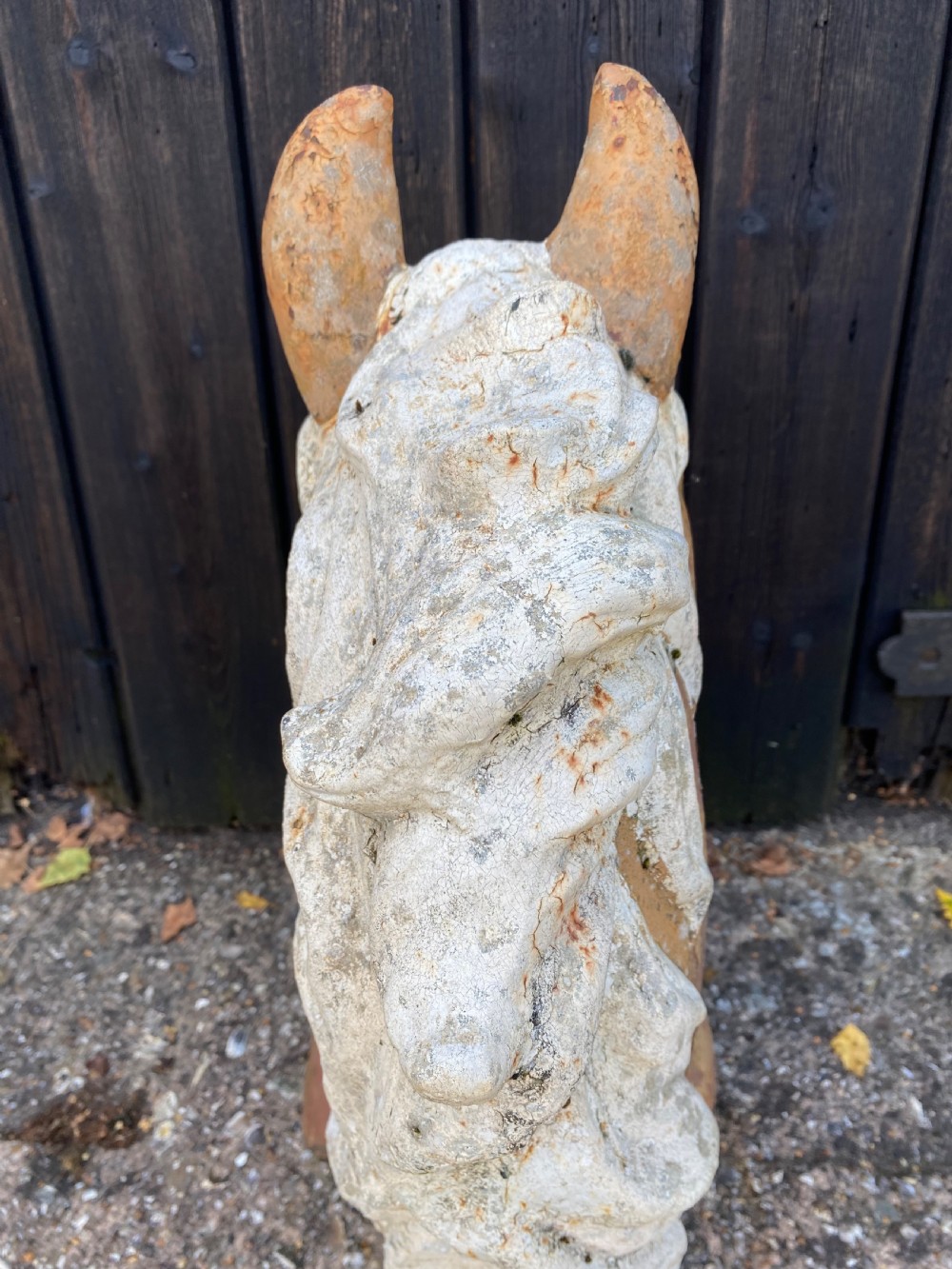 Antique Horses Head Sculpture  View XVI