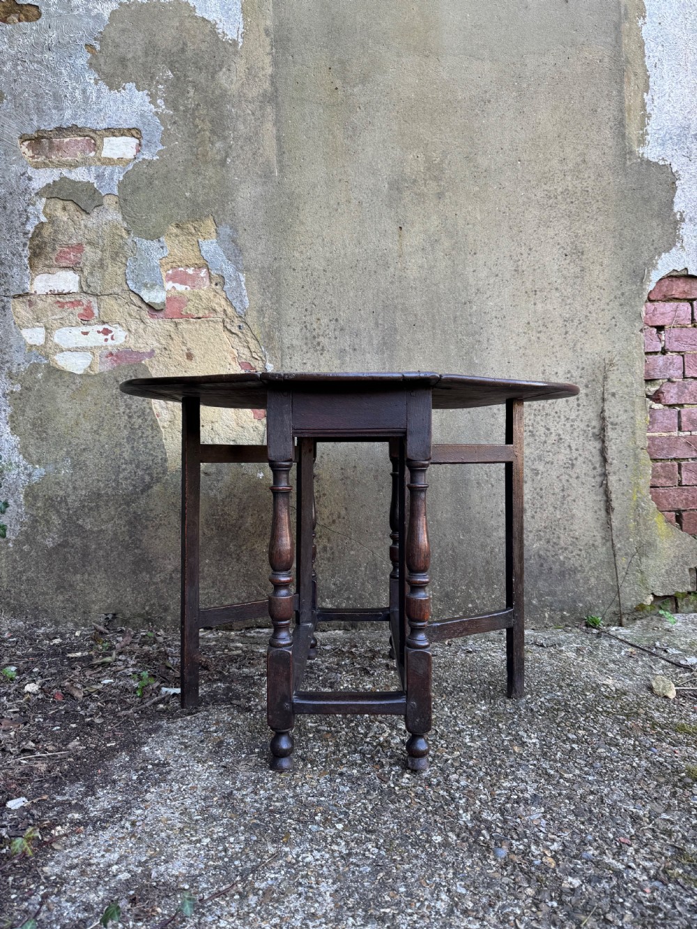 Early Oak Gateleg Table