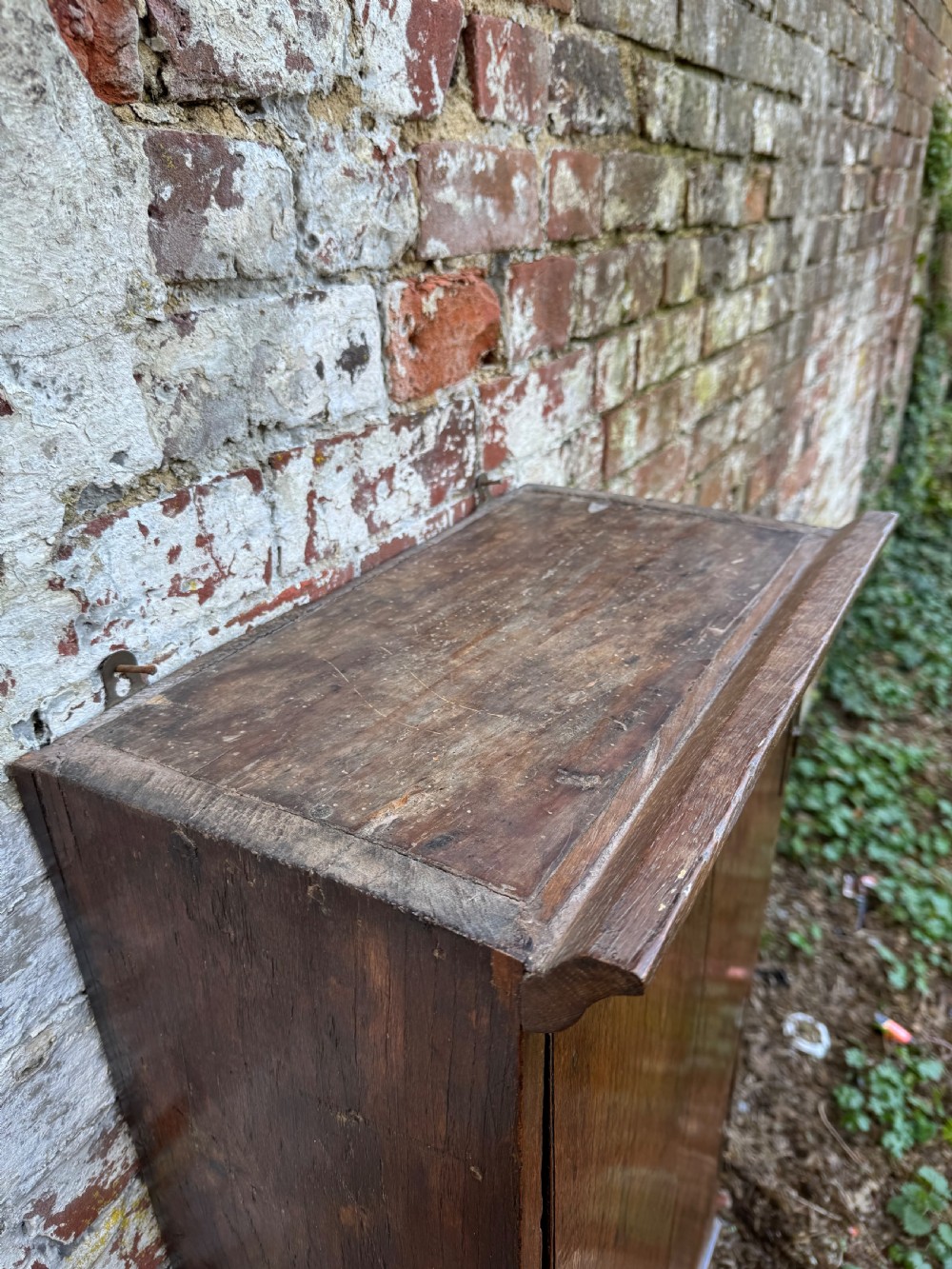Early Oak Wall Cupboard  View XIV