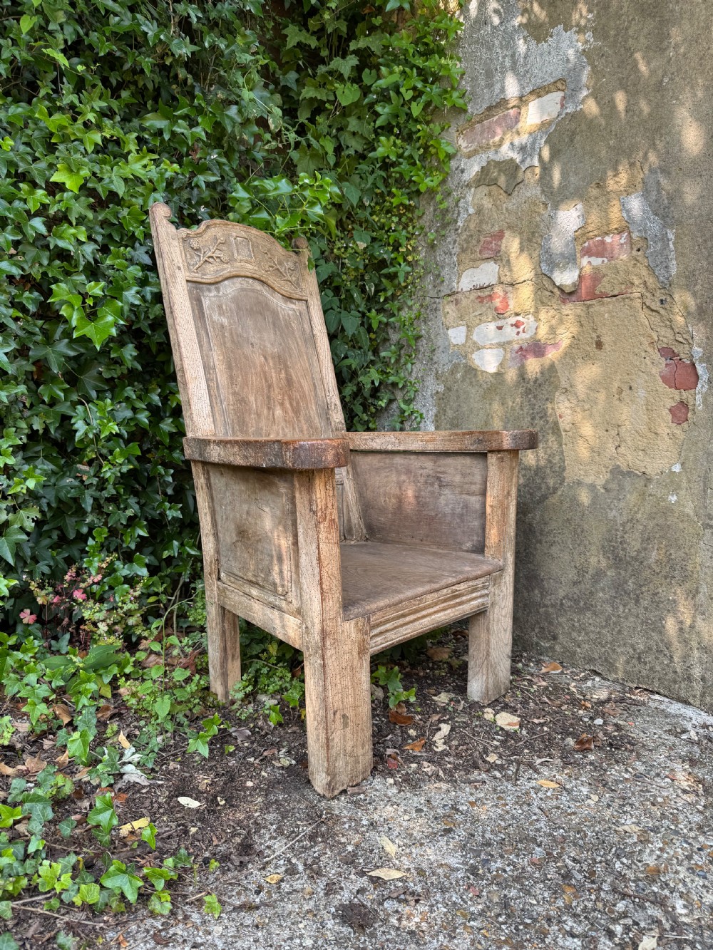 Early Elm Armchair View VIII