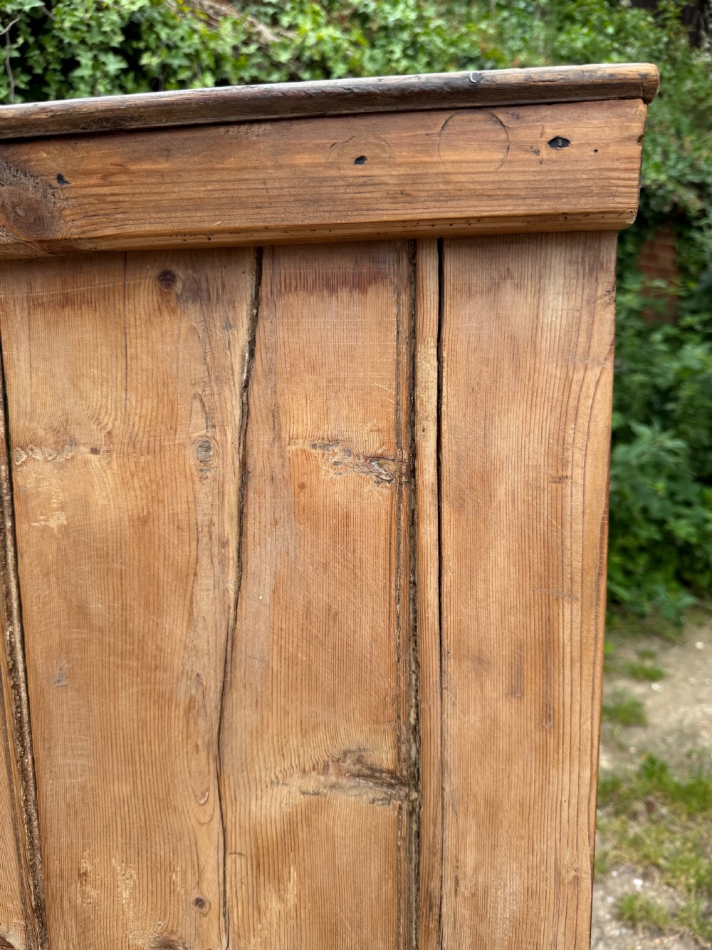 An Antique Settle View VI