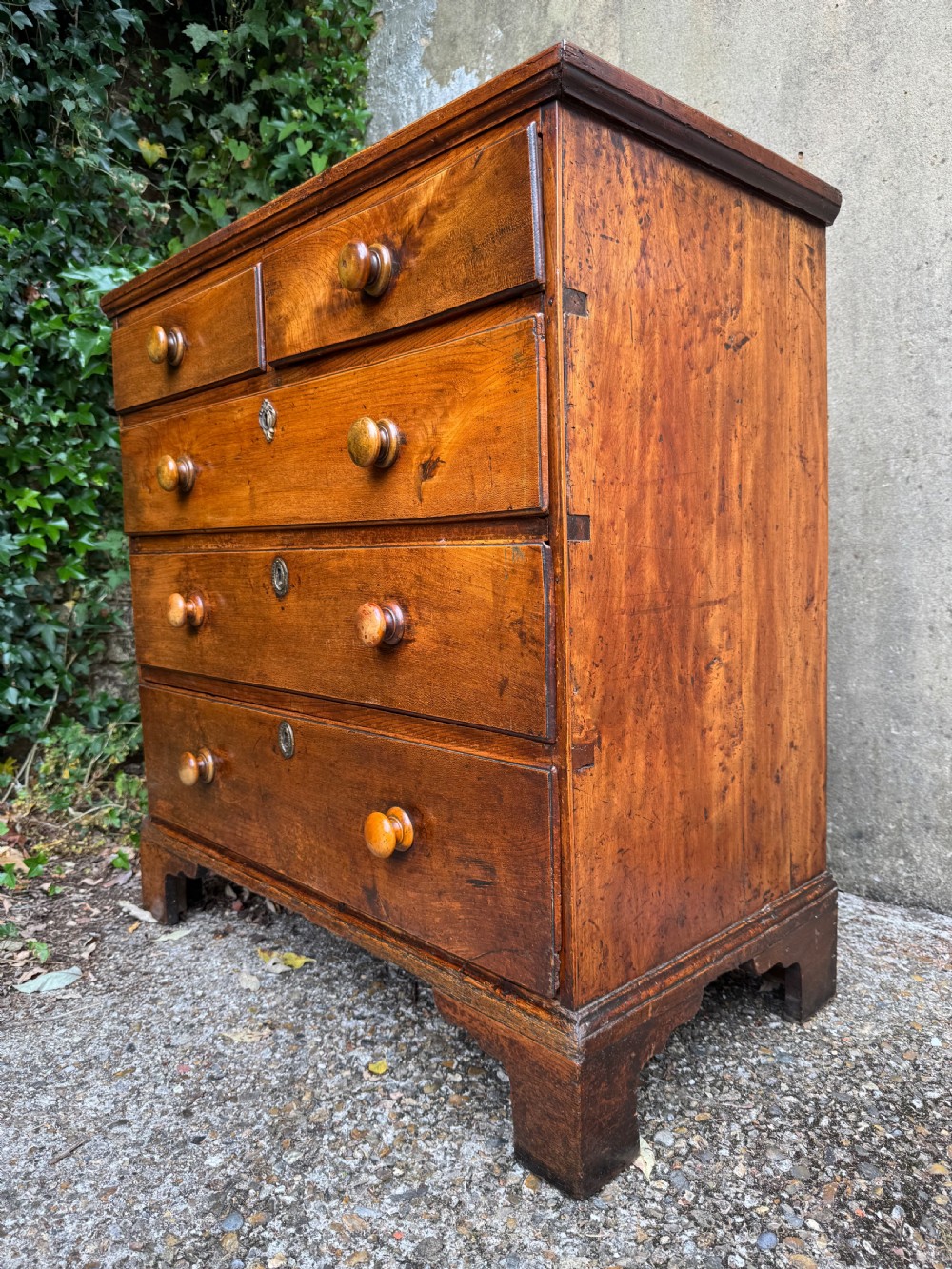 Antique Chest of Drawers  View XVI