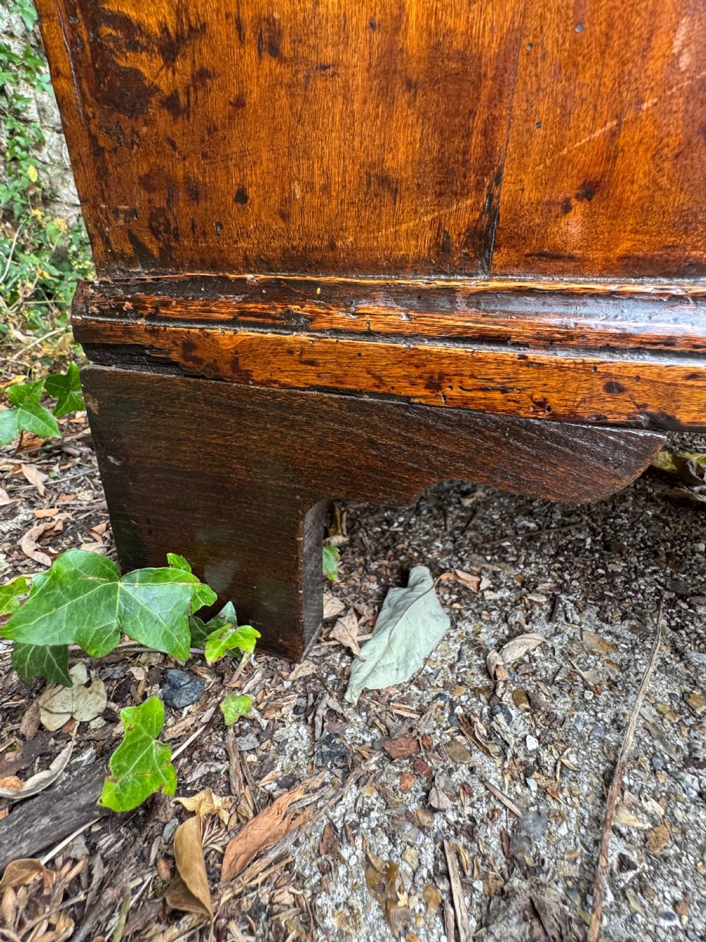 Antique Chest of Drawers  View XXIII