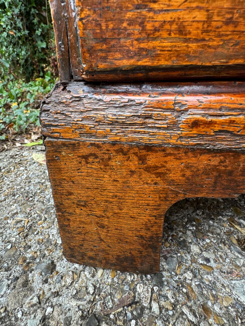 Antique Chest of Drawers  View XXV