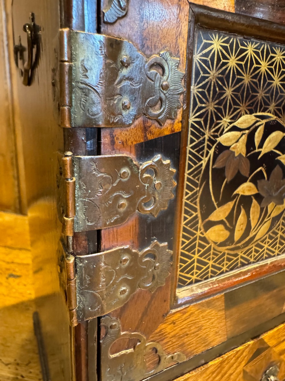 Japanese Meiji  Cabinet  View XVI
