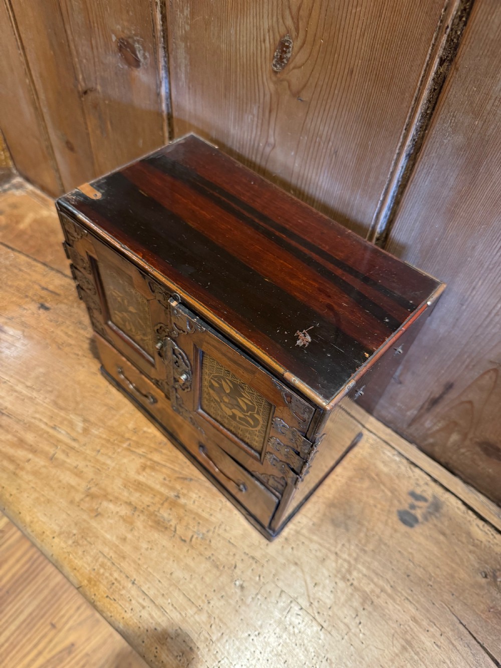 Japanese Meiji  Cabinet  View XXVI