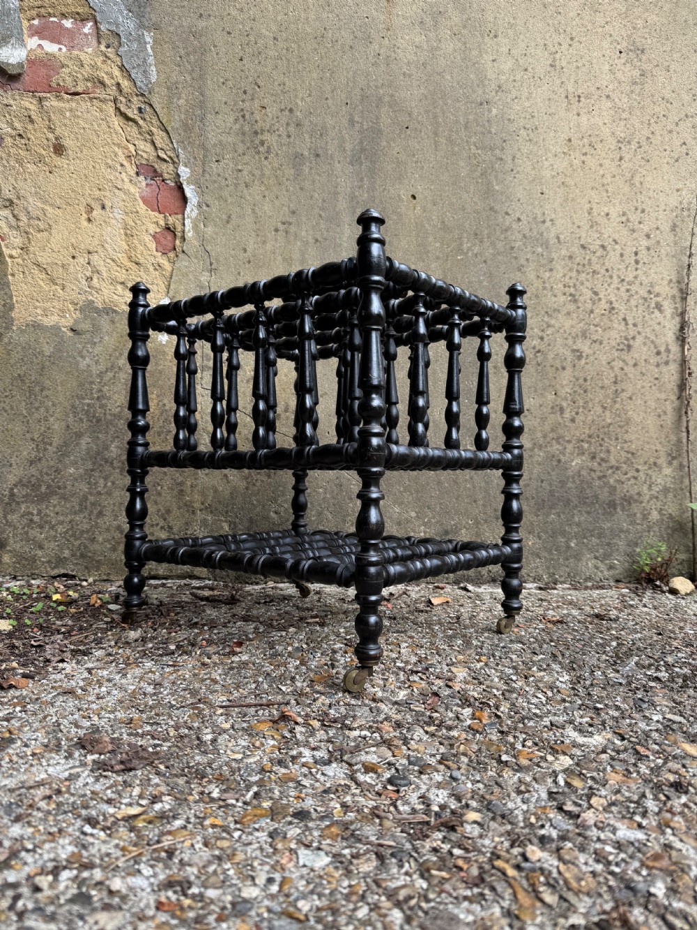Antique Canterbury 