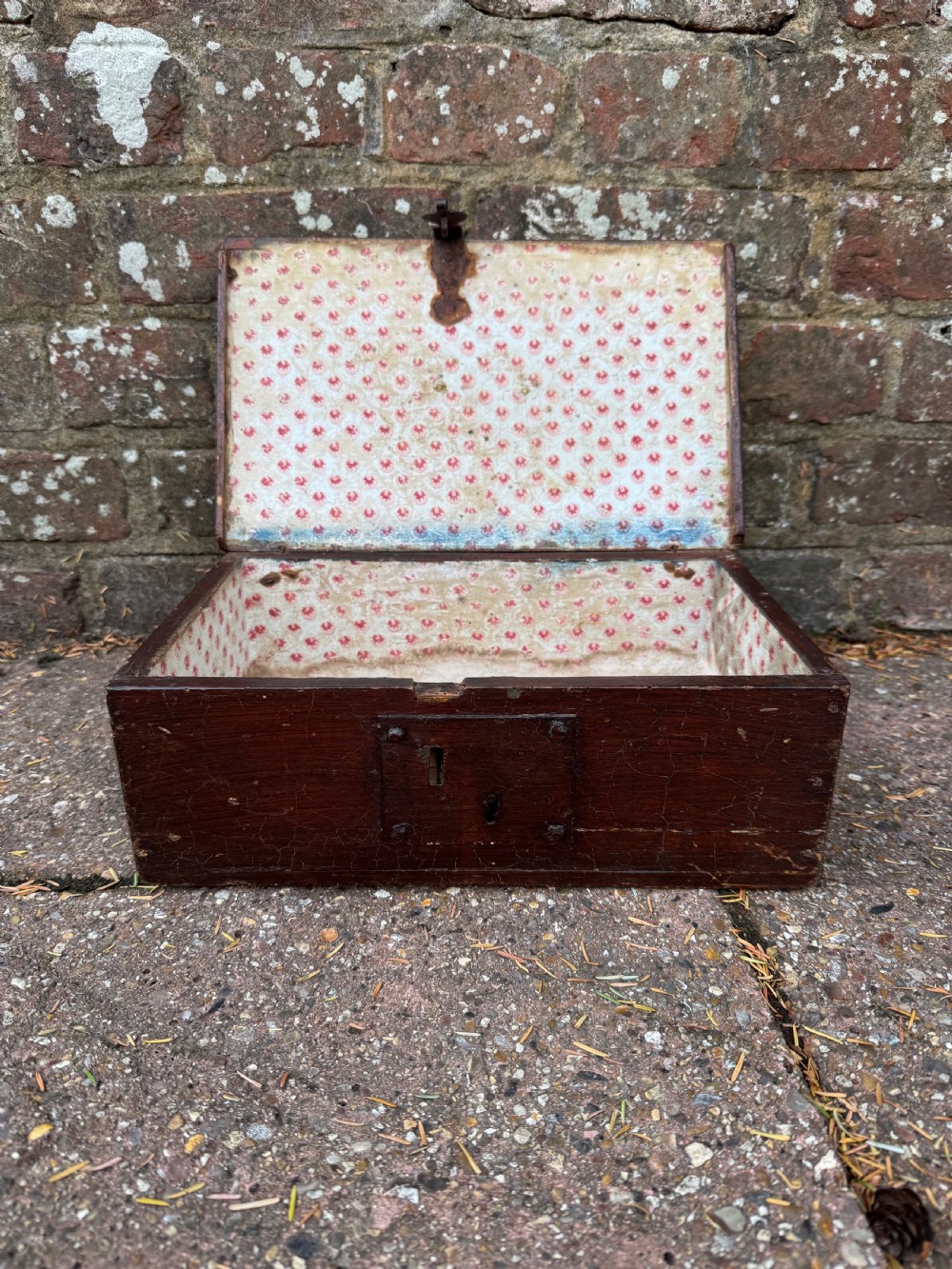 Small Early Box View IV