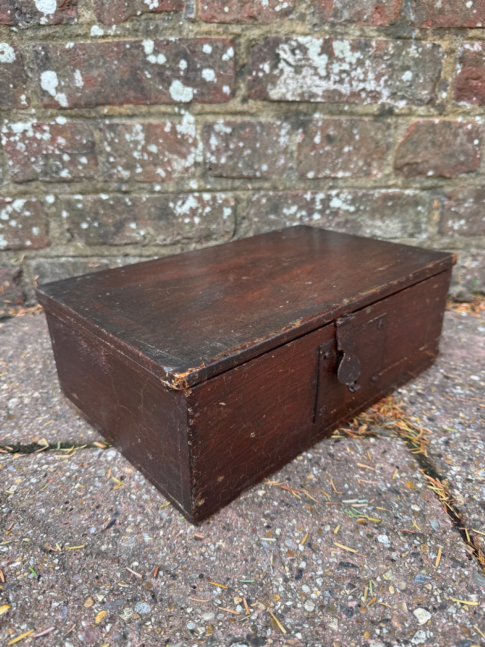 Small Early Box View X