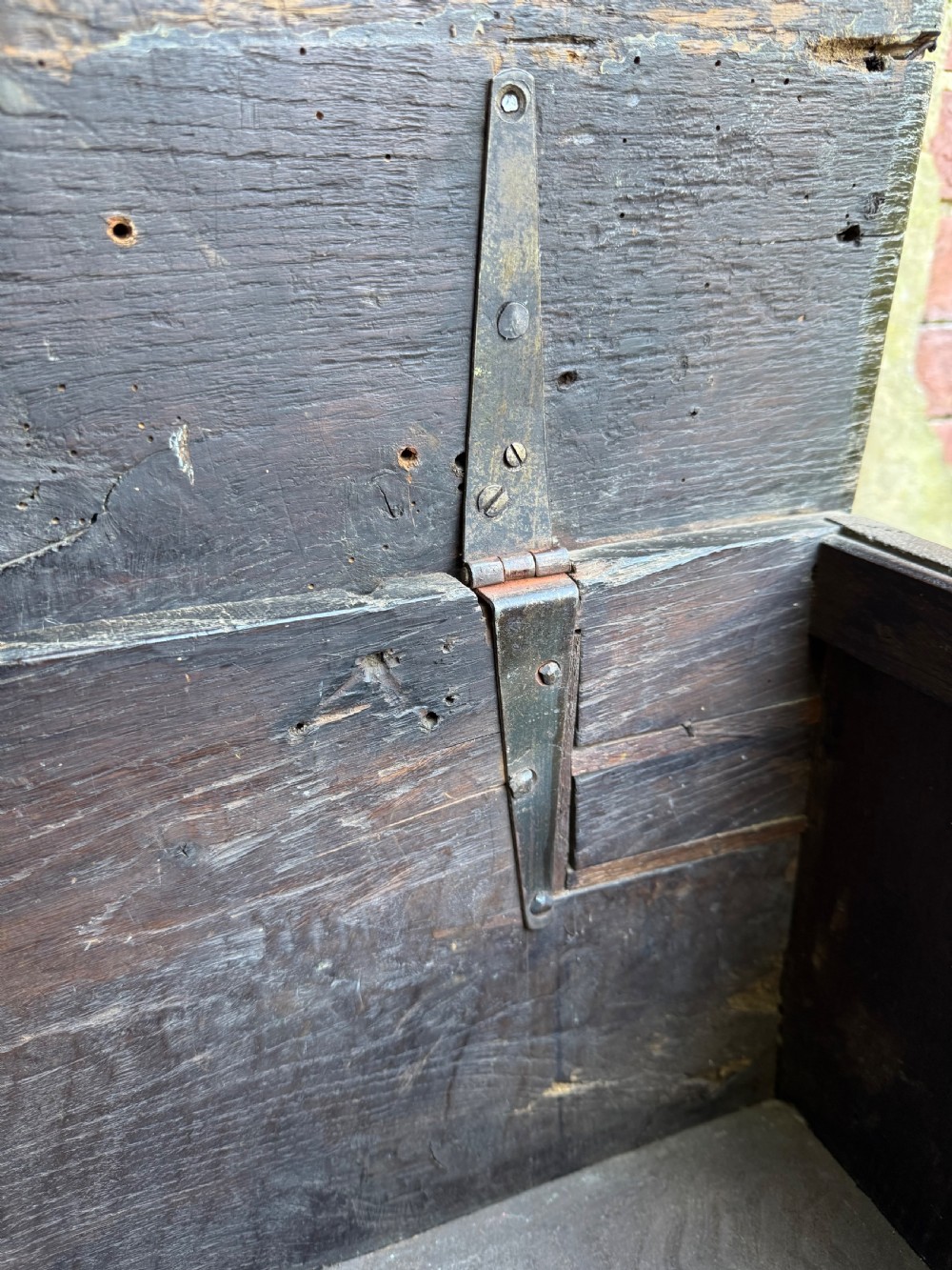 Early Oak Coffer View VIII