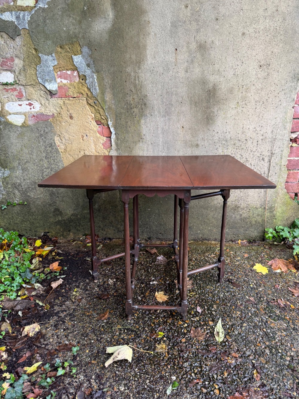 Antique ‘Spider Leg’ Table