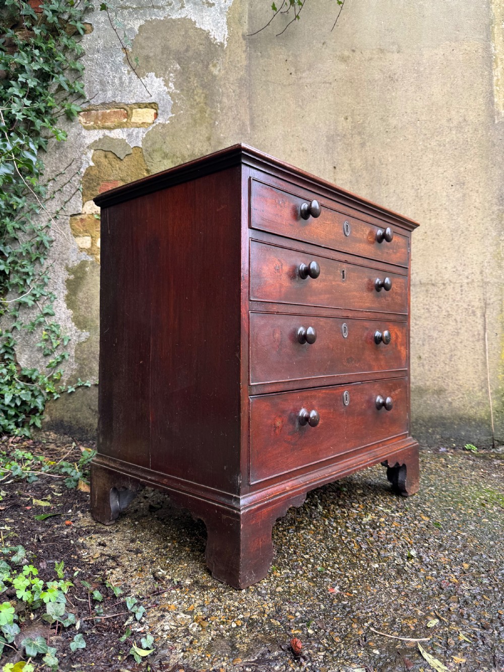 Georgian Chest of Drawers  View II
