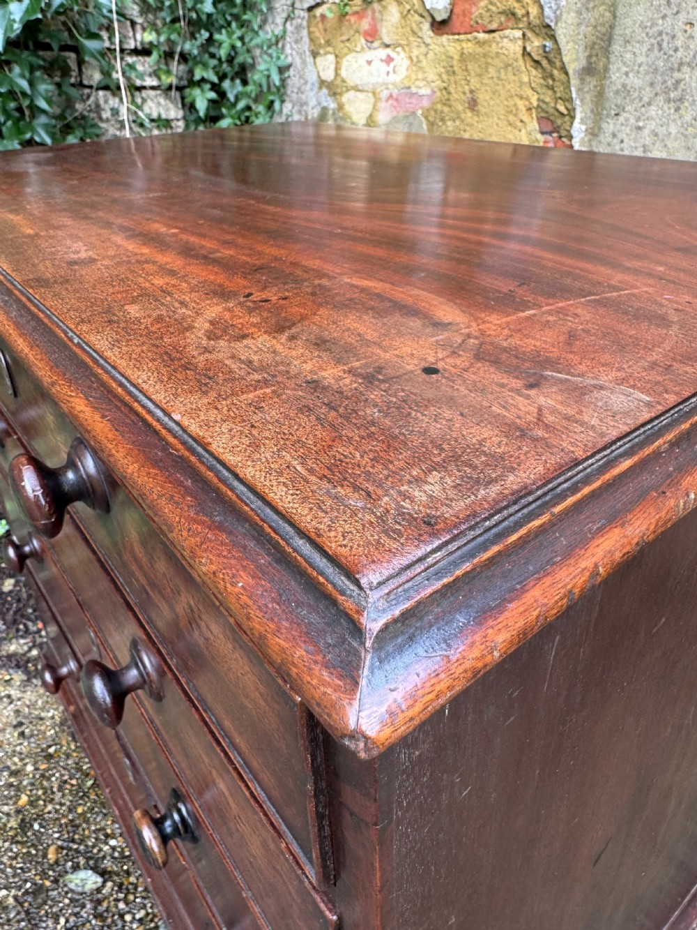 Georgian Chest of Drawers  View VI